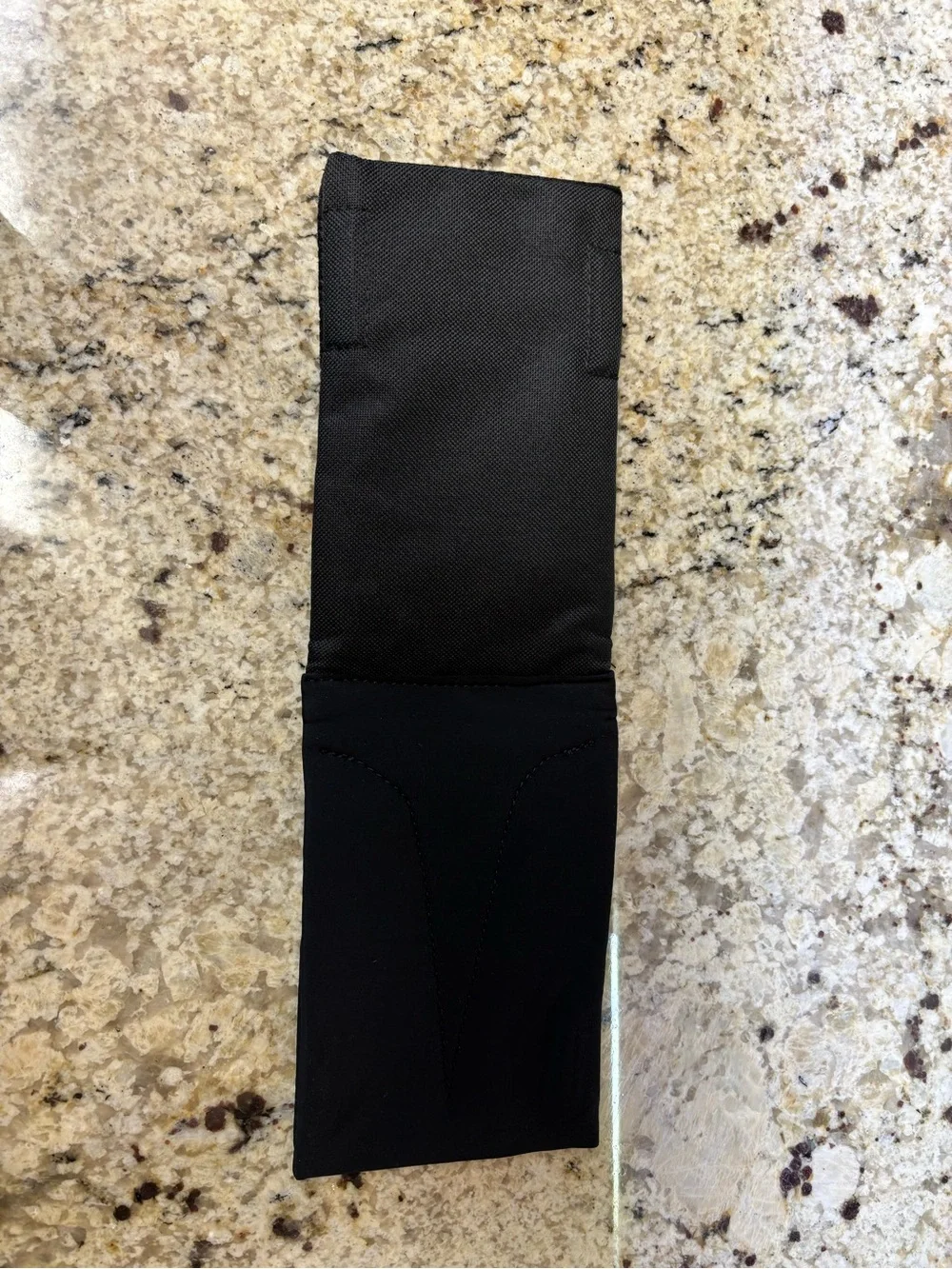 NWOT Running Buddy Pouch Black Mesh Phone Pouch - On the Go Protective Case
